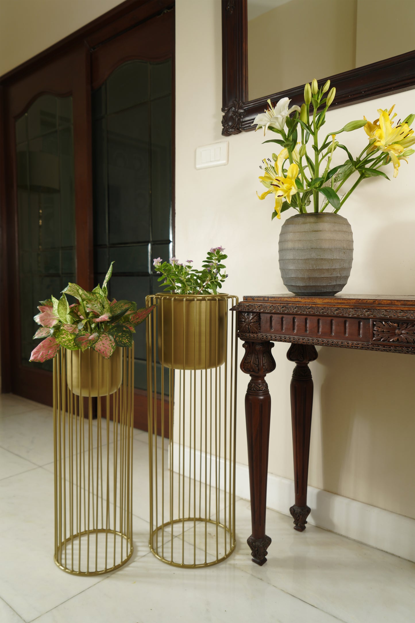 Set of 2 Metal Wired Planters