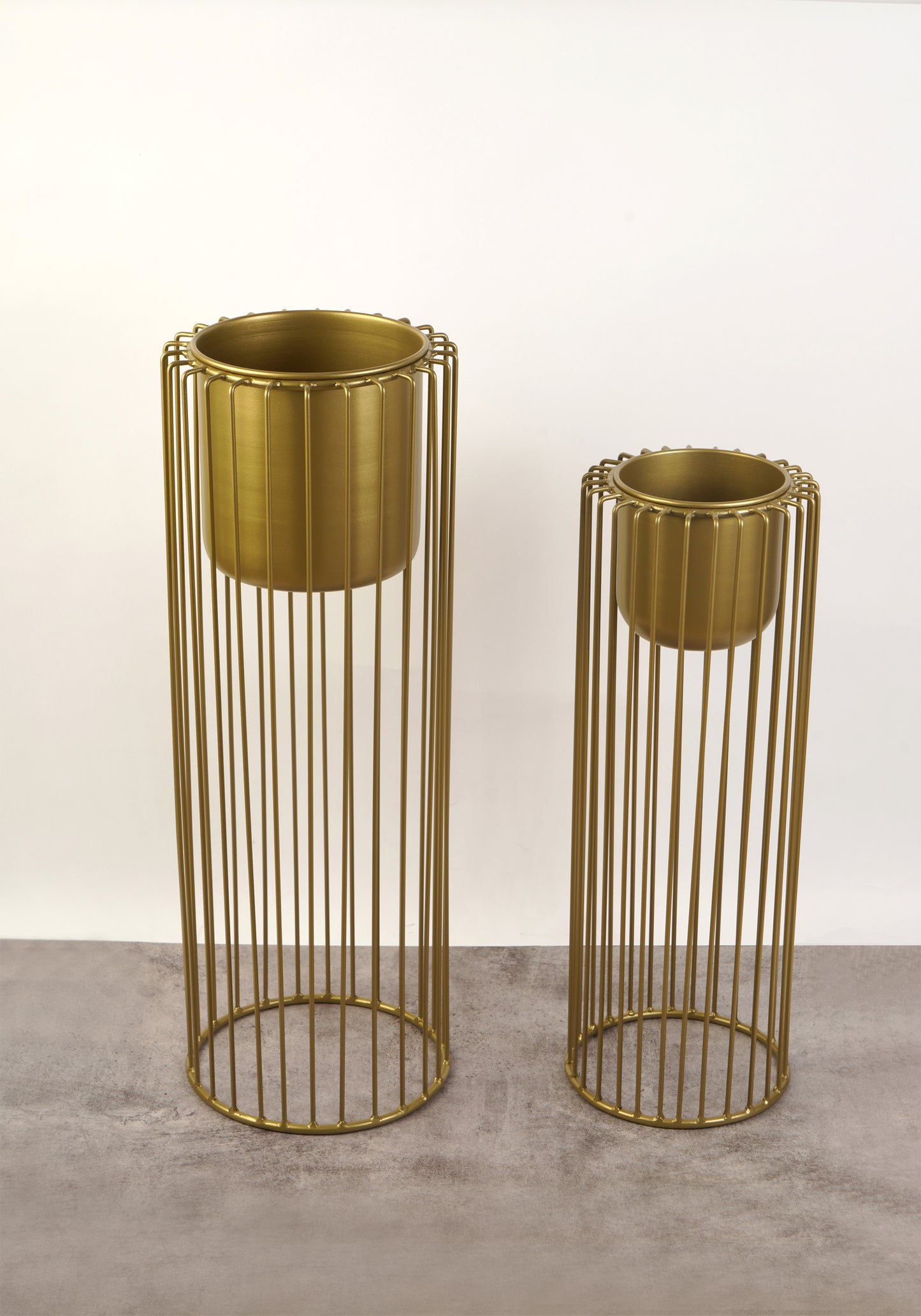 Set of 2 Metal Wired Planters