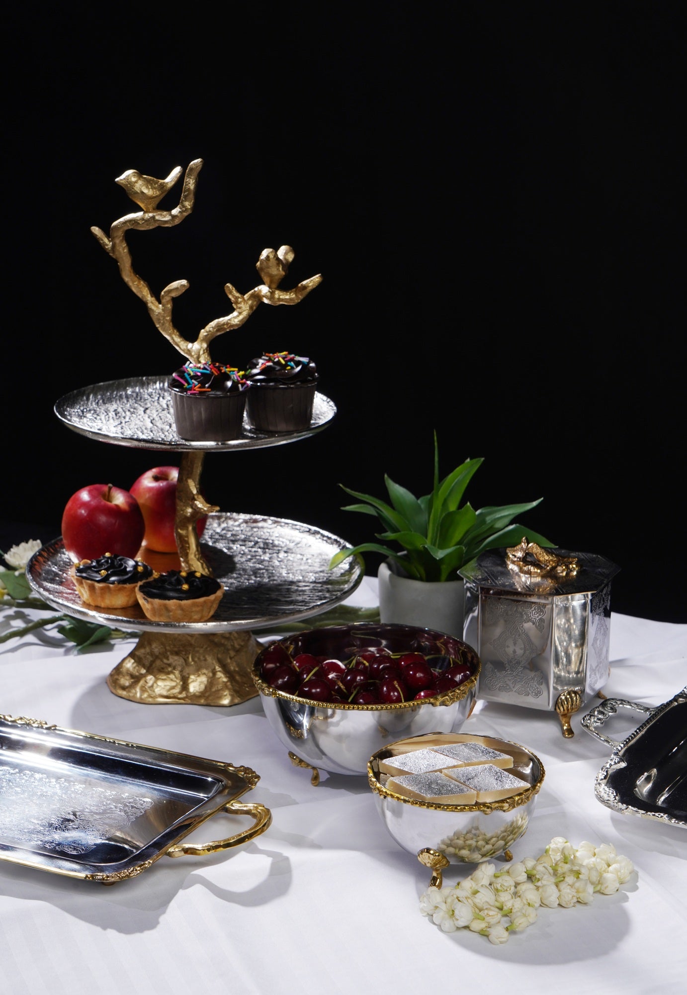 Aurelia Tow- Toned  Serving Bowls