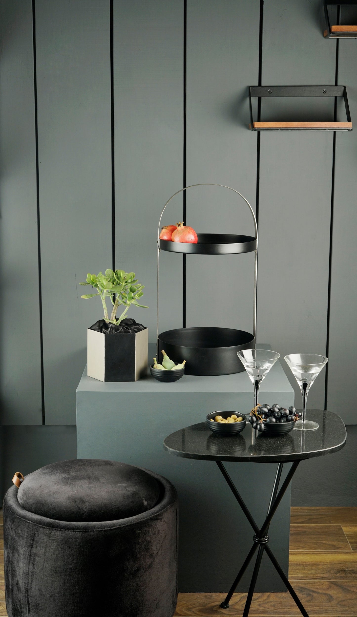 Serving Caddy (Silver & Black)