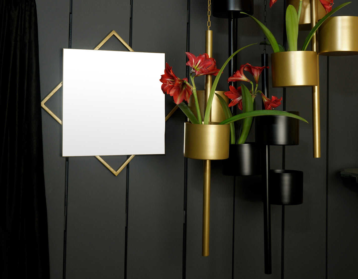 Modern Accent Mirror (Gold)