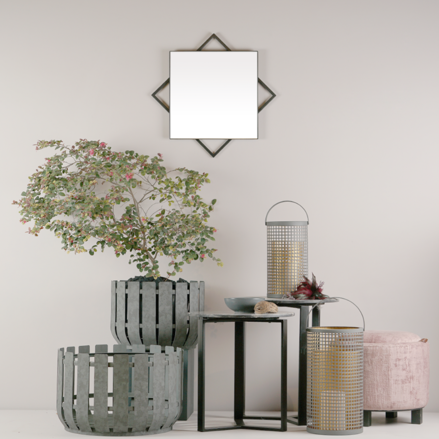 Modern Accent Mirror (Gold)